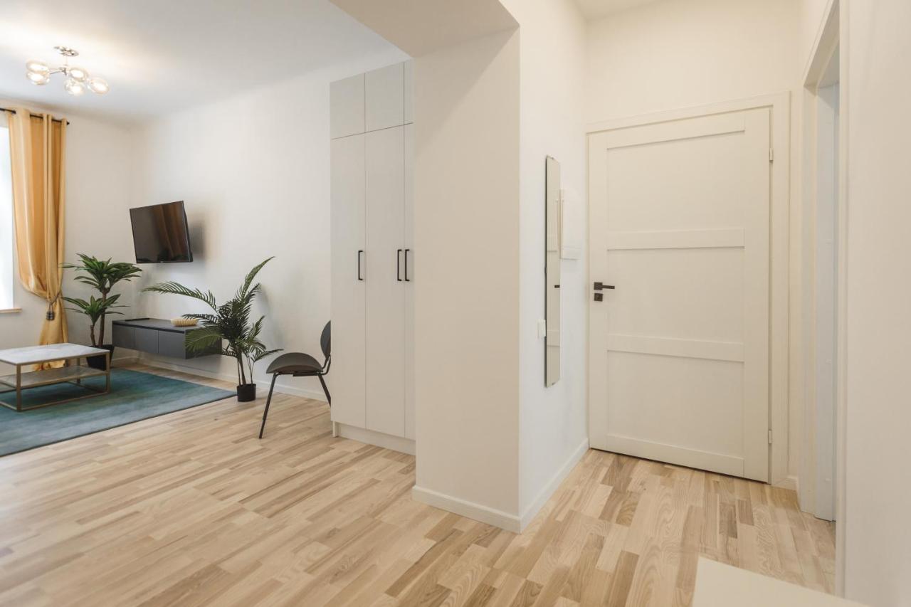 1212 Apartments With Free Parking リガ エクステリア 写真
